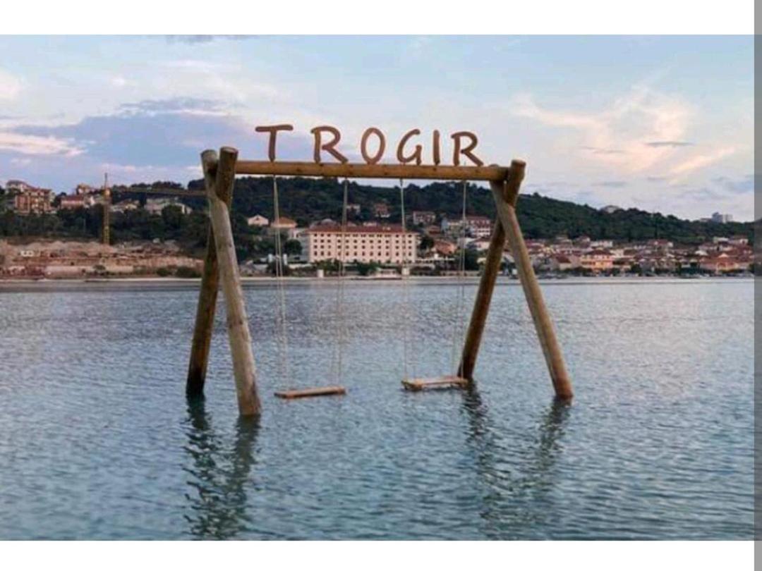 Apartment Little Marijeta Trogir Bagian luar foto