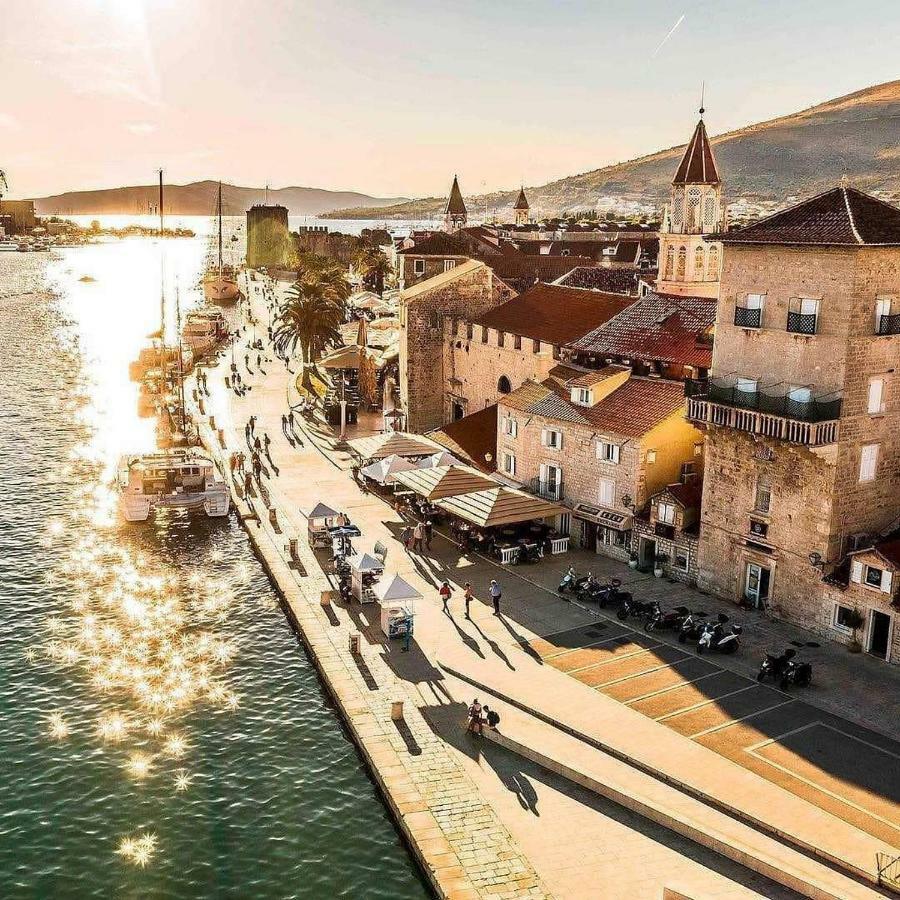 Apartment Little Marijeta Trogir Bagian luar foto
